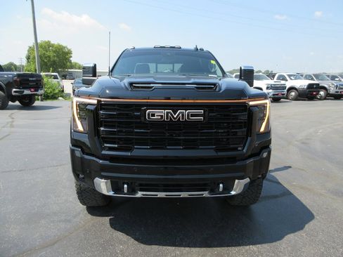 Used 2024 GMC Sierra 2500 Denali w/ Denali Reserve Package AWD/4WD image 14