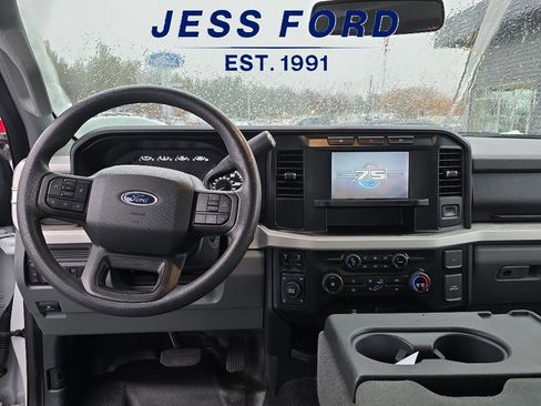 Used 2023 Ford F350 XLT image 13
