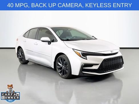 Used 2024 Toyota Corolla SE FWD image 1