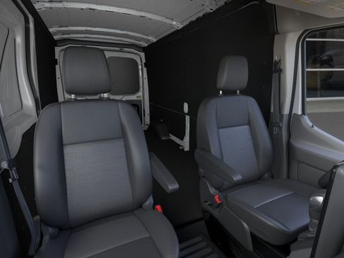 New 2026 Ford Transit 250 148 Medium Roof w/ Load Area Protection Package RWD image 10