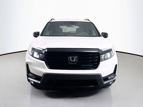 Used 2024 Honda Passport Black Edition image 2