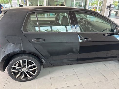 Used 2016 Volkswagen Golf SE w/ Lighting Package FWD image 4