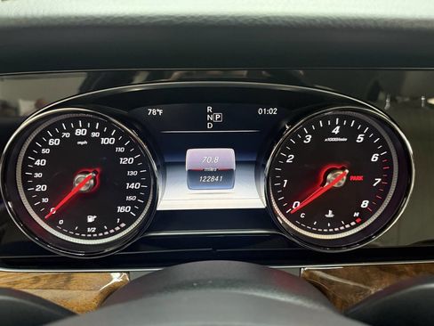 Used 2017 Mercedes-Benz E 300 4MATIC image 25