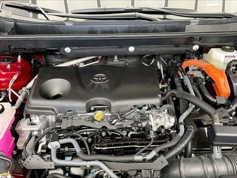 Used 2024 Toyota RAV4 XLE w/ Convenience Package image 9