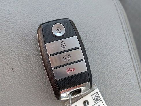 Used 2016 Kia Optima EX w/ Premium Package image 32