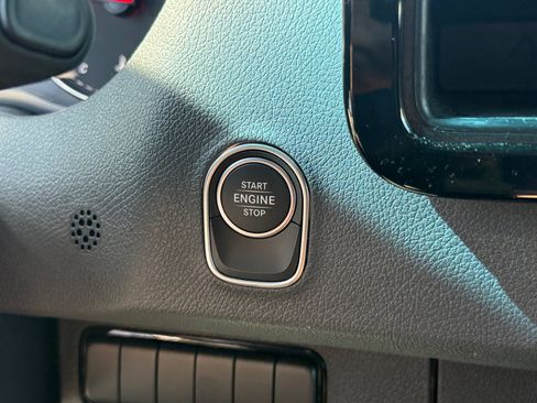 Used 2026 Mercedes-Benz Sprinter 2500 image 30