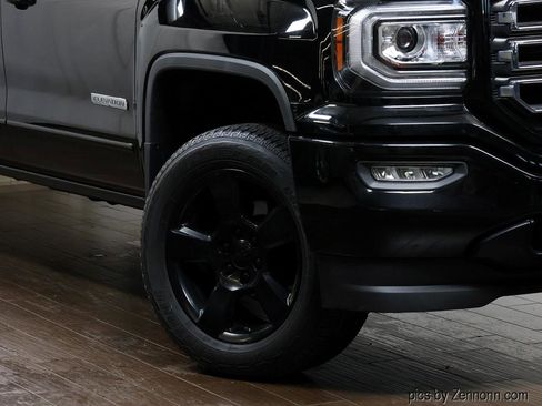 Used 2017 GMC Sierra 1500 SLE w/ SLE Value Package image 3