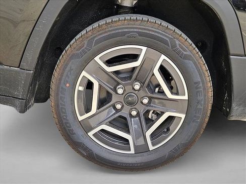 New 2026 Jeep Cherokee Limited image 10