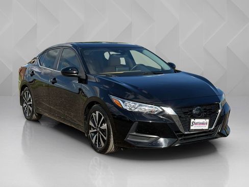 Used 2023 Nissan Sentra SV w/ SV Premium Package FWD image 3