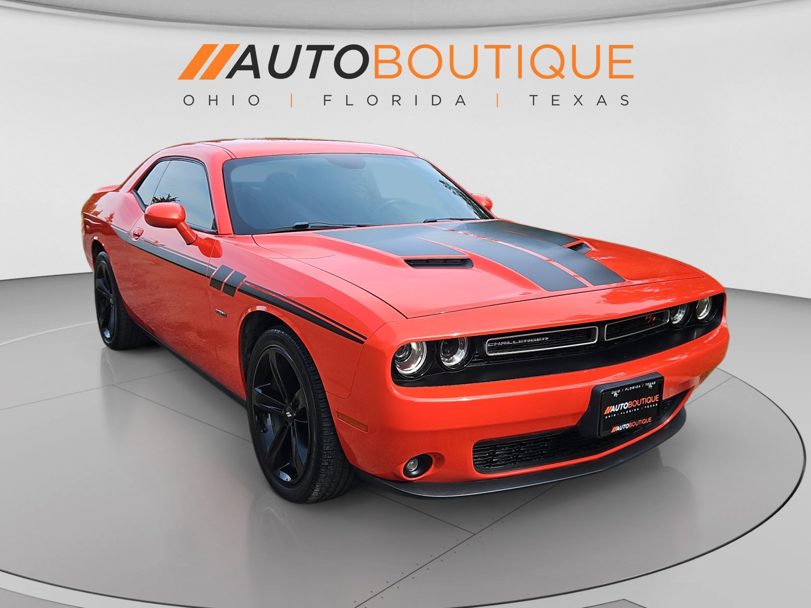 Used 2018 Dodge Challenger R/T w/ Cold Weather Group RWD image 8