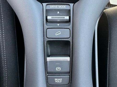 Used 2024 Honda HR-V LX image 30