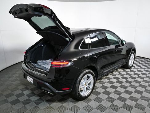 New 2026 Porsche Macan AWD/4WD image 29