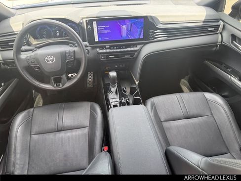 Used 2025 Toyota Camry XSE image 27