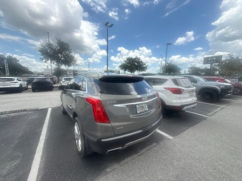 Used 2018 Cadillac XT5 Platinum w/ Driver Assist Package AWD/4WD image 13