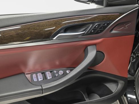 Used 2023 BMW X4 xDrive30i w/ Premium Package image 13