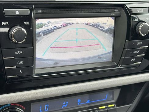 Used 2014 Toyota Corolla LE FWD image 11