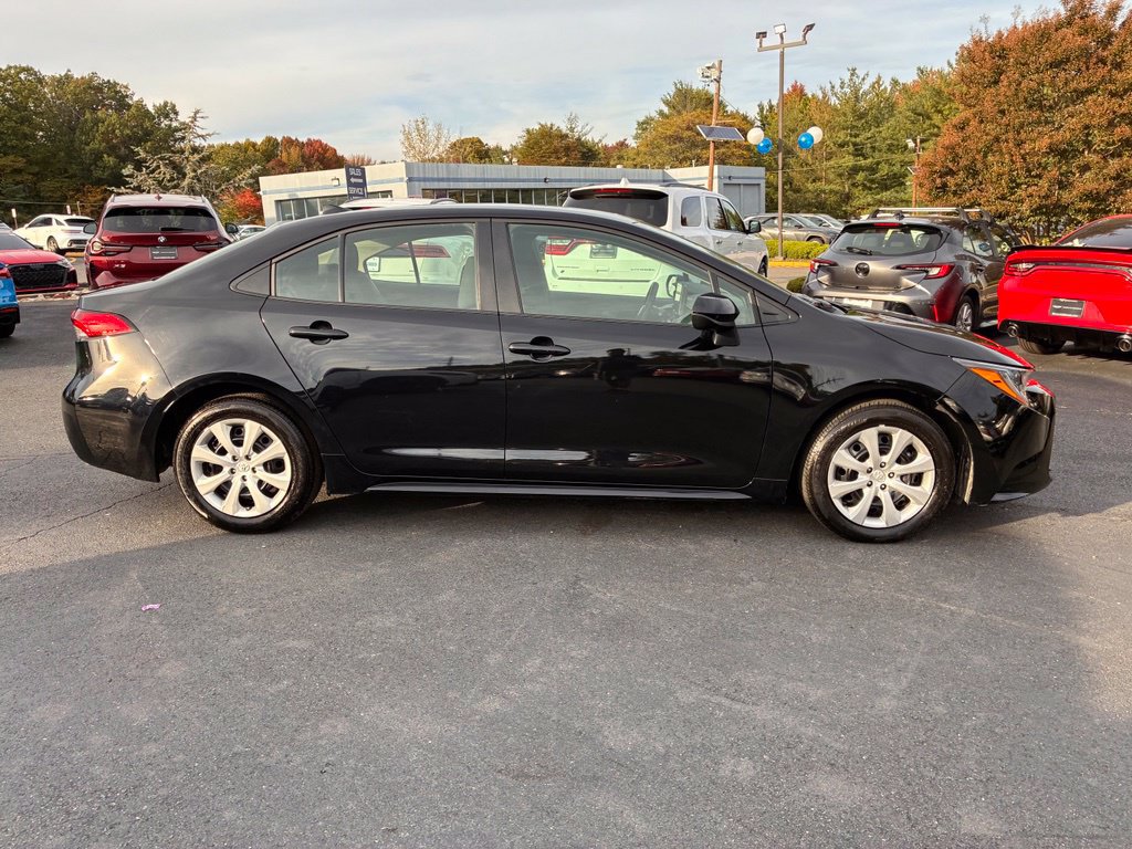 Used 2026 Toyota Corolla LE FWD image 8
