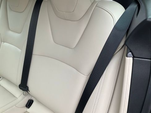 Used 2019 Tesla Model S Standard Range AWD/4WD image 29