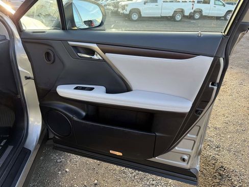 Used 2022 Lexus RX 350 Premium w/ Power Moonroof image 15