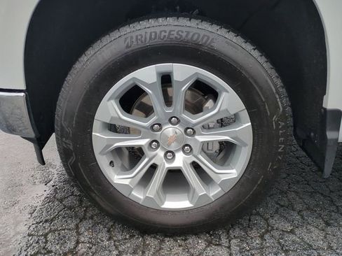 Used 2025 Chevrolet Silverado 1500 LTZ AWD/4WD image 10