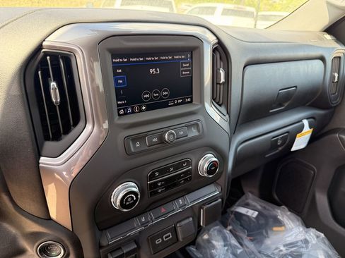 New 2025 GMC Sierra 3500 Pro w/ Convenience Package AWD/4WD image 18