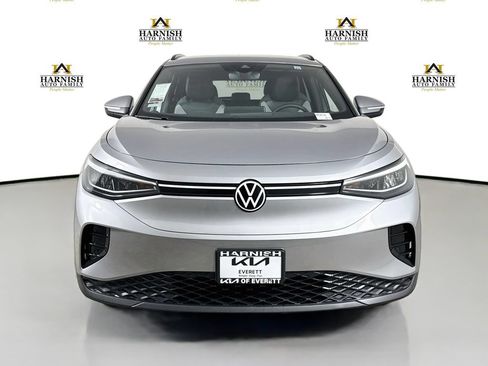 Used 2024 Volkswagen ID.4 2WD image 2