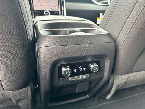 New 2026 GMC Acadia Elevation w/ Black Edition AWD/4WD image 32