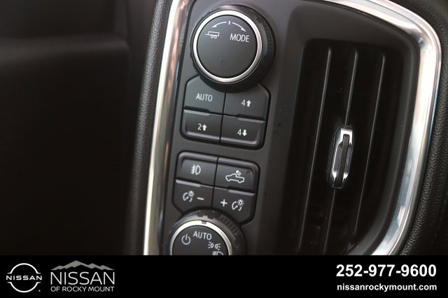 Used 2020 Chevrolet Silverado 1500 LT Trail Boss w/ Bed Protection Package AWD/4WD image 25