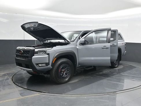 Used 2025 Nissan Frontier PRO-4X AWD/4WD image 70