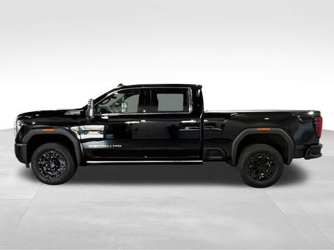 Used 2025 GMC Sierra 2500 Denali w/ Technology Package AWD/4WD image 4