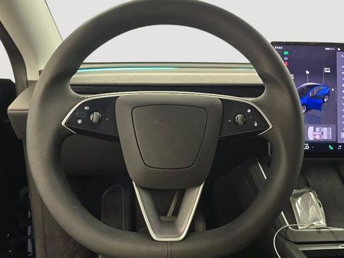 Used 2026 Tesla Model Y 2WD image 12