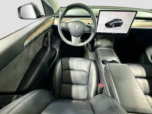 Used 2022 Tesla Model Y Long Range AWD/4WD image 14