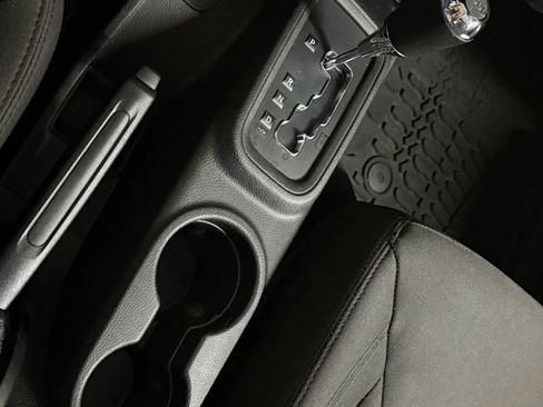 Used 2016 Jeep Wrangler Sport image 13