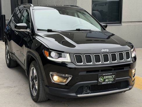 Used 2018 Jeep Compass Limited w/ Navigation Group AWD/4WD image 7