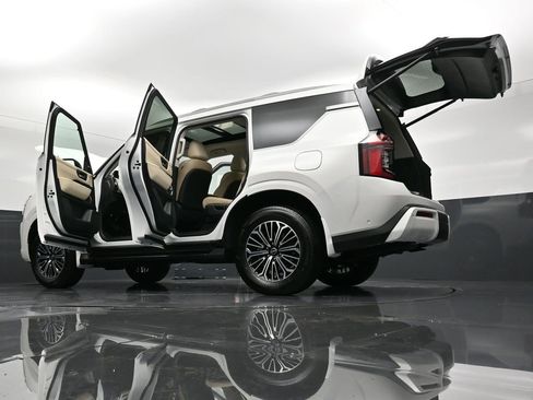 New 2026 Nissan Armada Platinum image 39