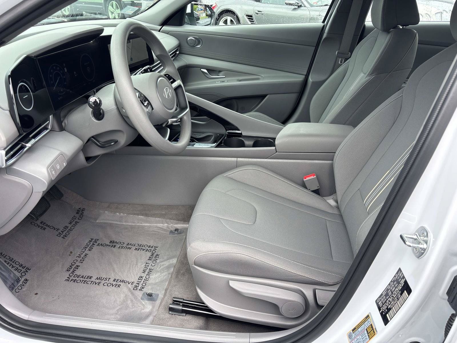 Certified 2024 Hyundai Elantra Blue FWD image 9
