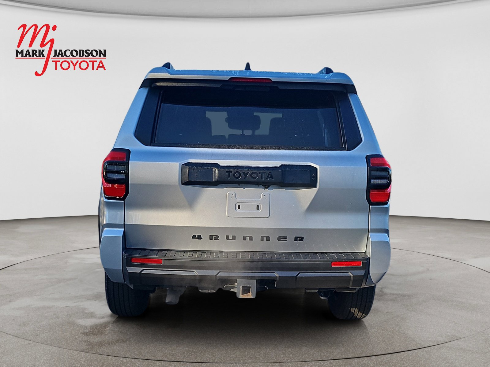 Used 2025 Toyota 4Runner SR5 AWD/4WD image 11