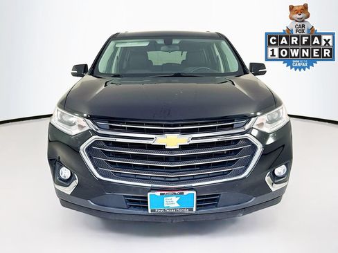 Used 2018 Chevrolet Traverse LT FWD image 2