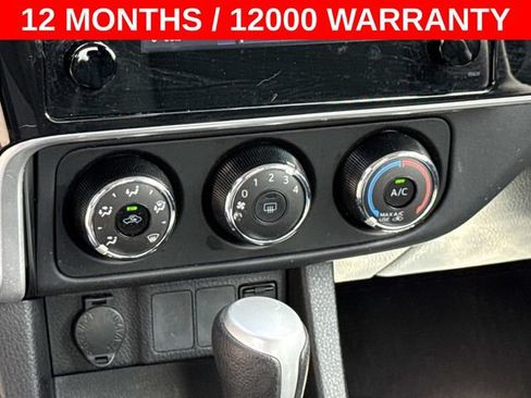 Used 2018 Toyota Corolla L FWD image 21