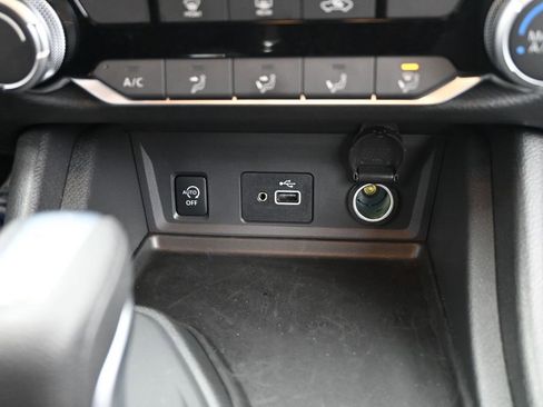 Certified 2025 Nissan Sentra S image 18