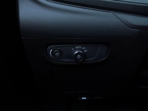 Used 2025 Buick Encore GX Preferred FWD image 20