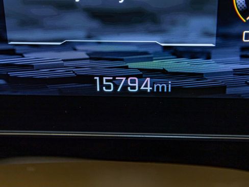 Used 2025 Chevrolet Tahoe Z71 w/ Z71 Off-Road Package image 20