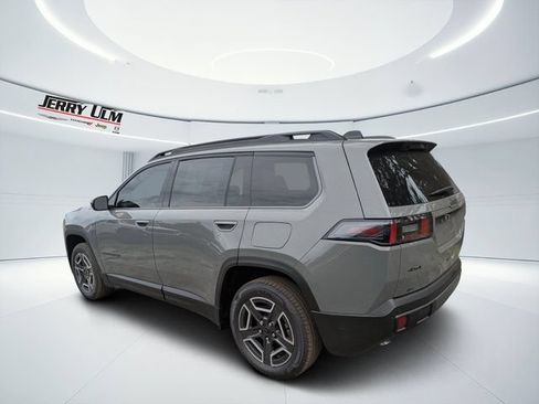 New 2026 Jeep Cherokee Limited AWD/4WD image 5