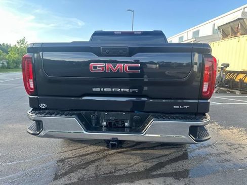Used 2025 GMC Sierra 1500 SLT AWD/4WD image 4