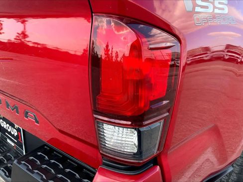 Used 2021 Toyota Tacoma SR w/ SR Convenience Package RWD image 29