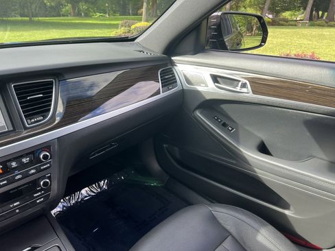 Used 2019 Genesis G80 3.8 w/ Sport Package 02 AWD/4WD image 15