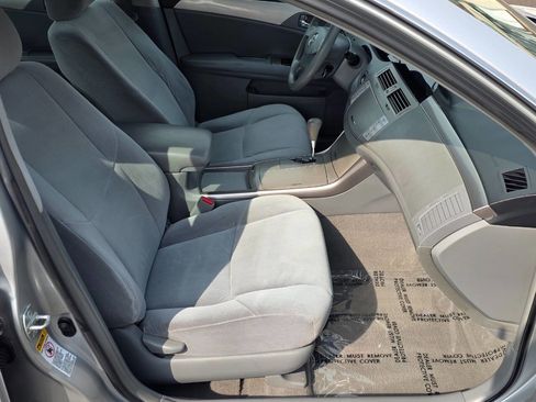 Used 2006 Toyota Avalon XL FWD image 10