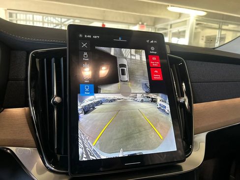 New 2026 Volvo XC90 B6 Plus w/ Protection Package Premier image 18