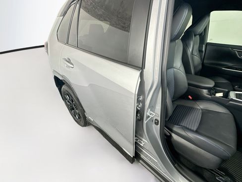 Used 2025 Toyota RAV4 XSE w/ Weather Package AWD/4WD image 28