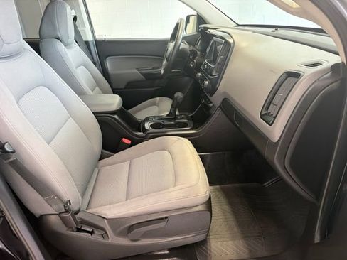 Used 2019 Chevrolet Colorado W/T w/ WT Convenience Package AWD/4WD image 12